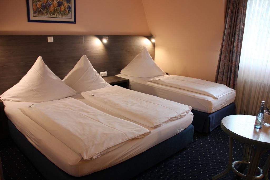 Hotel Nordic Norderstedt Exterior photo