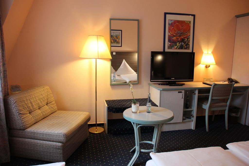 Hotel Nordic Norderstedt Exterior photo